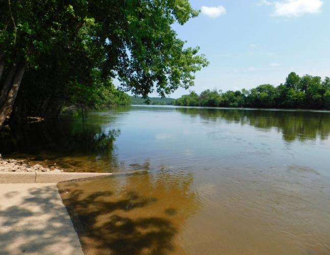 Osage River viewed from boat access ramp at Kings Bluff Access, Miller County, Missouri